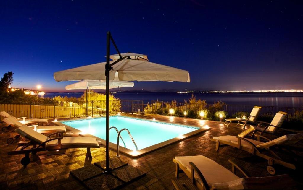 Apartments Grlica سوتيفان الغرفة الصورة