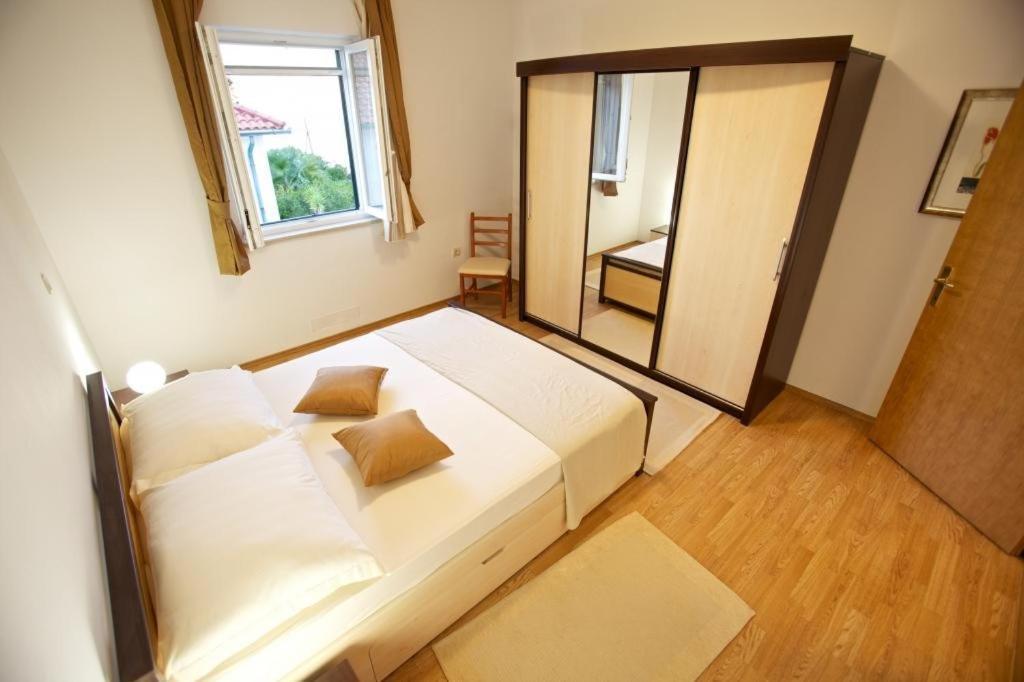 Apartments Grlica سوتيفان الغرفة الصورة
